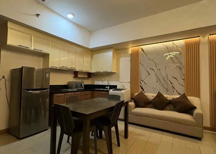 Pretty Cool @venice Luxury Residences With Netflix
