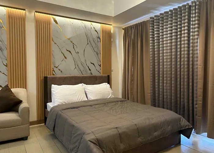 Pretty Cool @venice Luxury Residences With Netflix Aparthotel Manila
